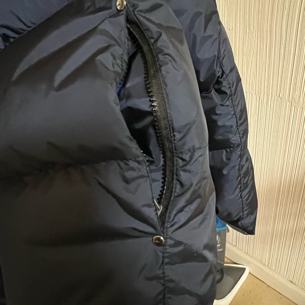 Ralph Lauren Puffer Coat. Like new. Pics say it all. - Picture 3 of 10